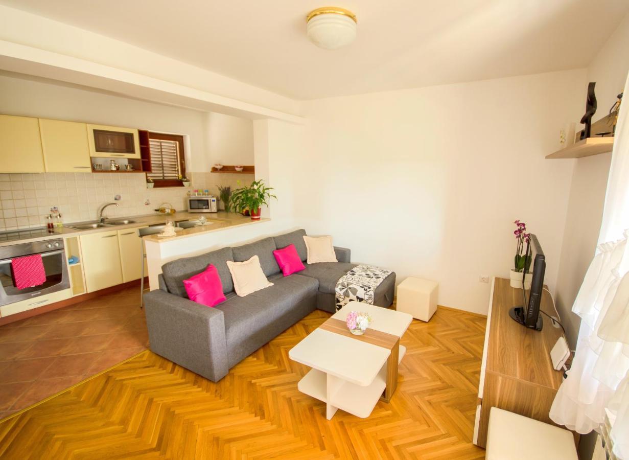 Apartment Ivis Vinkuran Exterior foto